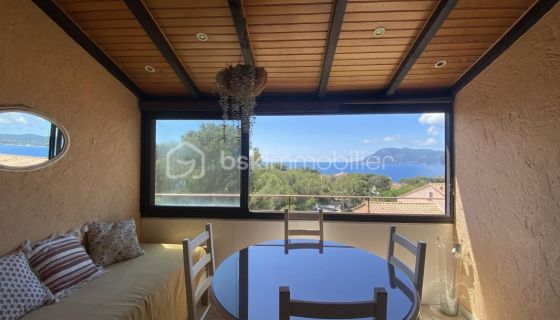 PRESTIGIO APARTAMENTO DÚPLEX T2 39 M2 VISTAS AL MAR SAINT MANDRIER SUR MER