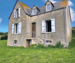 vente Maison années 30 à 20 mètres de la plage Baie de Douarnenez