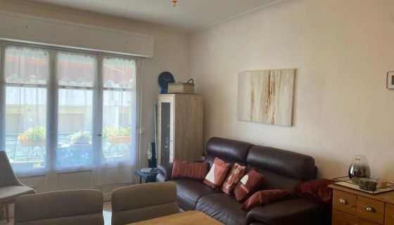 A louer APPARTEMENT T3 58 M2 BORD DE MER CANNES