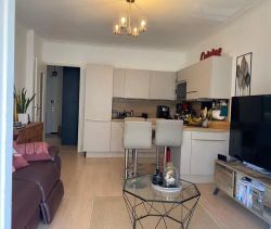 A louer APPARTEMENT T3 58 M2 BORD DE MER CANNES