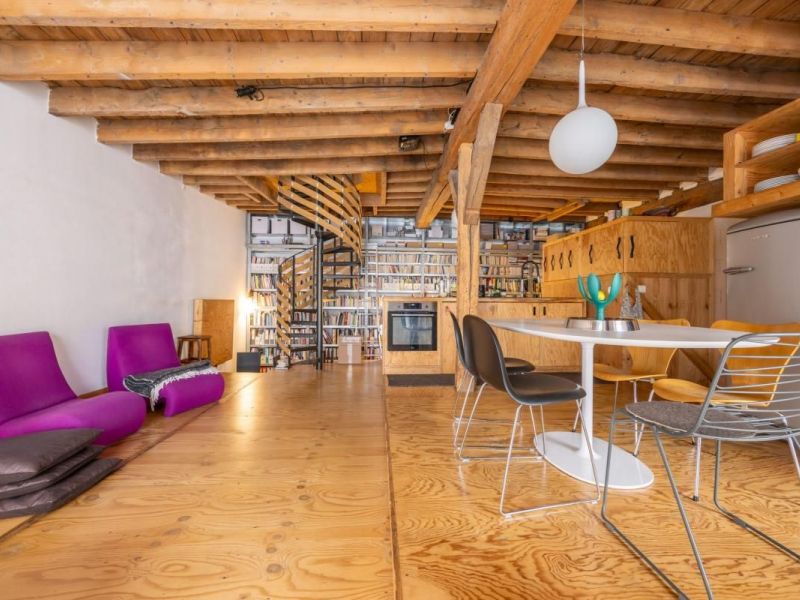 A louer LOFT  5 PIECES 138 M2  NANTES