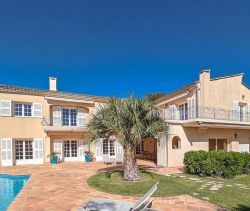 For sale 8 ROOM VILLA SETEUR LES PLAINES SAINT RAPHAEL