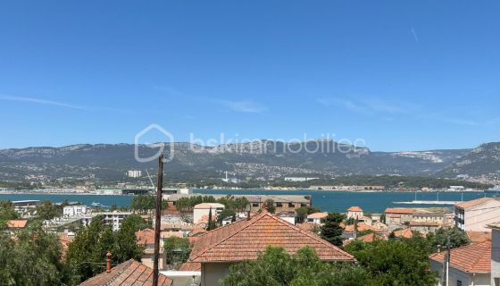 APPARTEMENT T5 92 M2 VUE MER LA SEYNE SUR MER