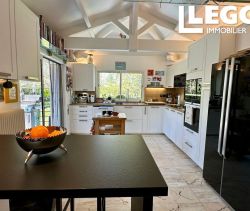 A louer MAISON  DE MAîTRE  GAILLAN EN MEDOC