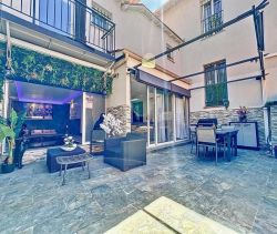 A louer APPARTEMENT T4 90 M2 TERRASSE BORD DE MER CAGNES SUR MER