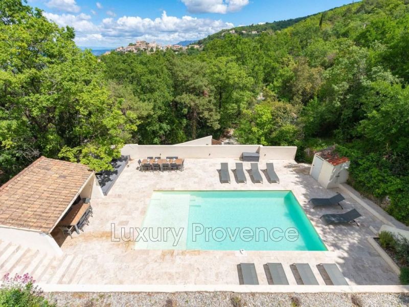 MAISON  6 PIECES 220 M2  AIX EN PROVENCE