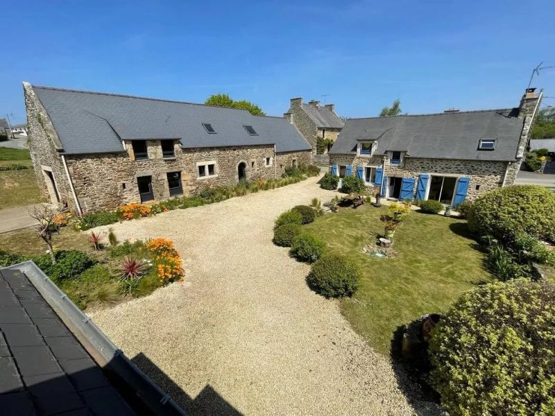 For sale Pretty farmhouse 8 ROOMS 390 M² Saint-Cast-Le-Guildo