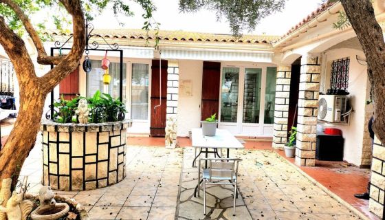 A vendre Maison Plain-Pied type 4 + 2 Garages. SH 97mÂ² 13230 Port Saint Louis Du Rhone