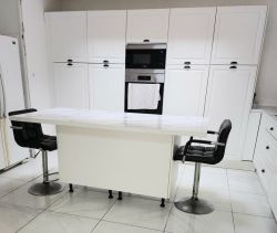 A vendre Maison Plain-Pied type 4 + 2 Garages. SH 97mÂ² 13230 Port Saint Louis Du Rhone