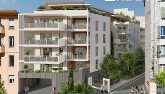 A vendre APPARTEMENT T4 97 M2 TERRASSE BORD DE MER NICE