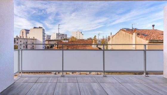 APPARTEMENT T4 75 M2 TERRASSE BORD DE MER MARSEILLE