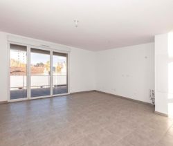 A vendre APPARTEMENT T4 75 M2 TERRASSE BORD DE MER MARSEILLE