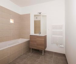 A vendre APPARTEMENT T4 75 M2 TERRASSE BORD DE MER MARSEILLE