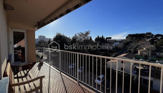 APPARTEMENT T5 109 M2 TERRASSE BORD DE MER LE CANNET