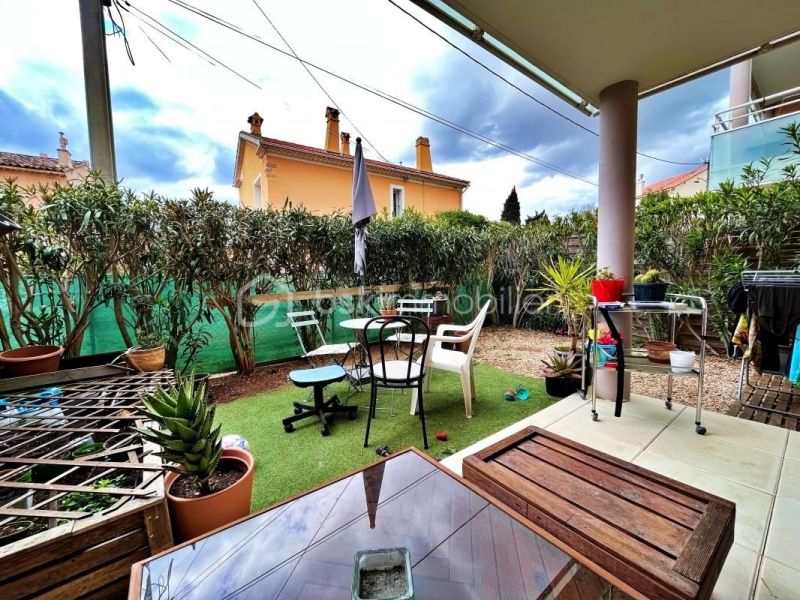 A louer APPARTEMENT T2 38 M2 BORD DE MER TOULON