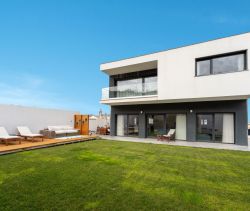 En alquiler CASA CONTEMPORÁNEA JUNTO AL MAR LOURES