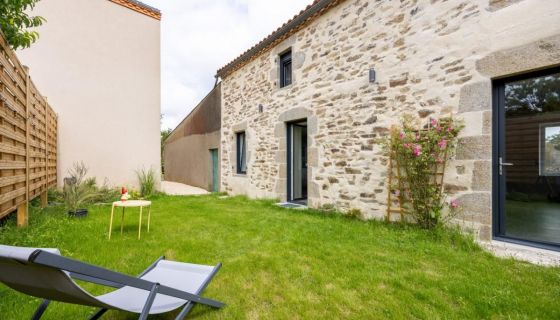 For sale renovated stone house 44190 Saint Lumine De Clisson