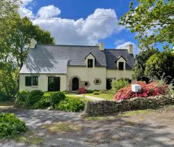vente Maison avec Gite vue mer à Audierne