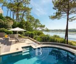 A vendre SUPERBE VILLA 6 PIECES 215 M² VUE LAC HOSSEGOR