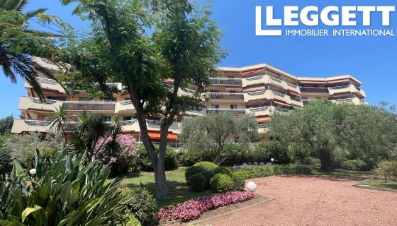 APPARTEMENT DE PRESTIGE T3 74 M2 TERRASSE BORD DE MER SAINT RAPHAEL