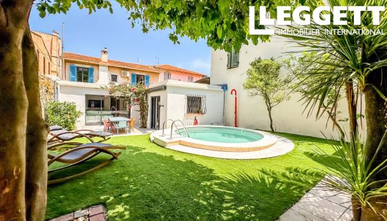 A louer MAISON  6 PIECES 138 M2 BORD DE MER ANTIBES