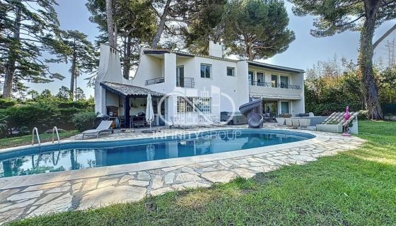 APPARTEMENT DE PRESTIGE T6 340 M2 BORD DE MER ANTIBES
