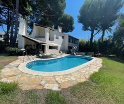 APPARTEMENT DE PRESTIGE T6 340 M2 BORD DE MER ANTIBES