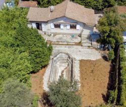 MAISON  5 PIECES 152 M2  MOUGINS