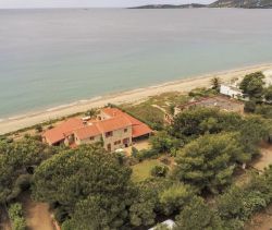 For sale Exceptional property 6 rooms 156 m² feet in the water and on the beach OLMETO