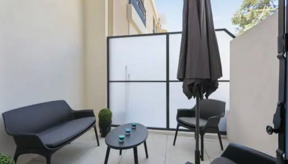 APPARTEMENT T2 41 M2 TERRASSE PLAGE à PIED CANNES