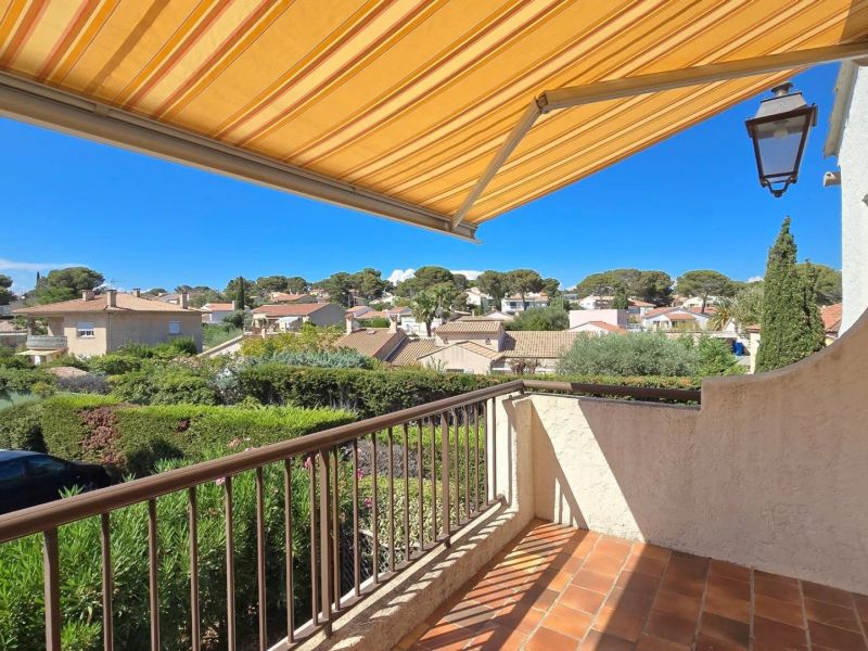 For sale 2-ROOM APARTMENT 40 M² NEAR THE SEA SAINT RAPHAEL  