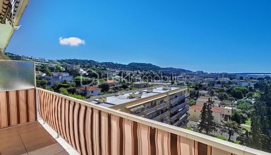 A louer APPARTEMENT T3 71 M2 VUE MER LE CANNET