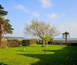 En venta hermosa casa de 5 habitaciones 90 m² frente al mar la foret fouesnant