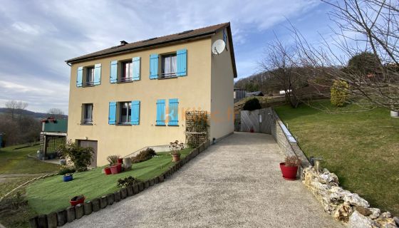 A vendre GRANDE Maison 7 PIECES 184 M² FECAMP