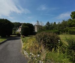 A vendre LONGèRE  11 PIECES 193 M2 BORD DE MER AUBERVILLE LA MANUEL