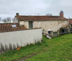 A vendre MAISON PIERRE PROCHE DE LA NATURE 85320 La Bretonniere La Claye
