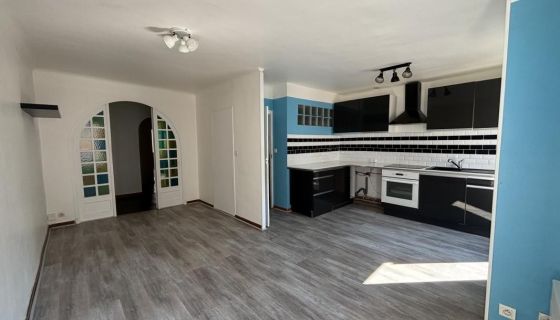 A louer APPARTEMENT T3 67 M2 BORD DE MER MARIGNANE