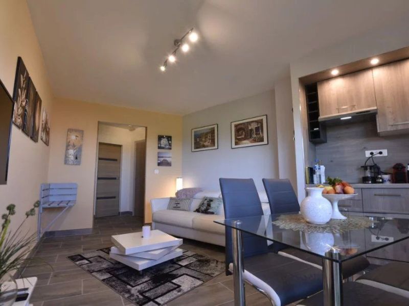 A louer STUDIO  24 M2 BORD DE MER LE CANNET