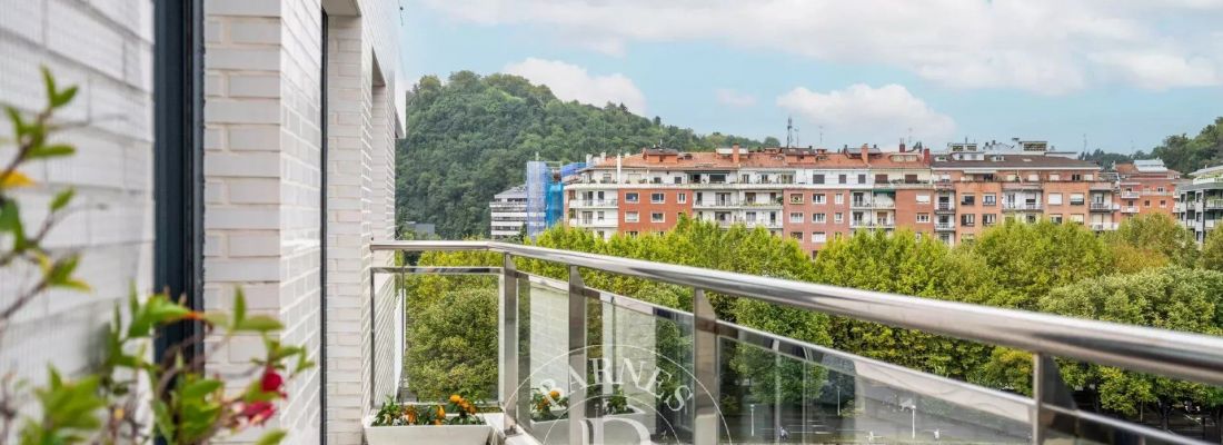 APARTAMENTO 70 M2 TERRAZA JUNTO AL MAR SAN SEBASTIÁN