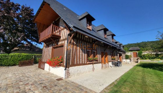 GîTE  DUCLAIR Ecole et commerces à 1 kms