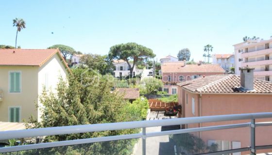 APARTAMENTO T3 62 M2 TERRAZA JUNTO AL MAR CAGNES SUR MER