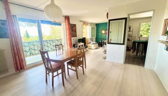 APPARTEMENT T4 75 M2 TERRASSE BORD DE MER TOULON