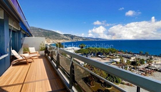 PENTHOUSE DUPLEX T6 196 M2 TERRASSE BORD DE MER ROQUEBRUNE CAP MARTIN