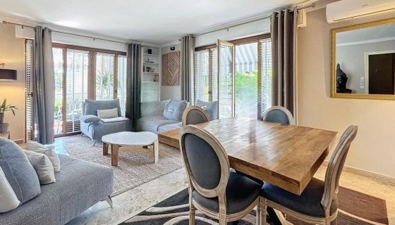 A louer APPARTEMENT NEUF T3 84 M2 TERRASSE BORD DE MER LE CANNET