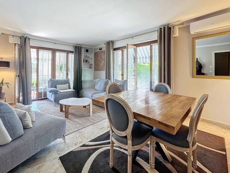 A louer APPARTEMENT NEUF T3 84 M2 TERRASSE BORD DE MER LE CANNET