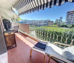 A louer APPARTEMENT NEUF T3 84 M2 TERRASSE BORD DE MER LE CANNET