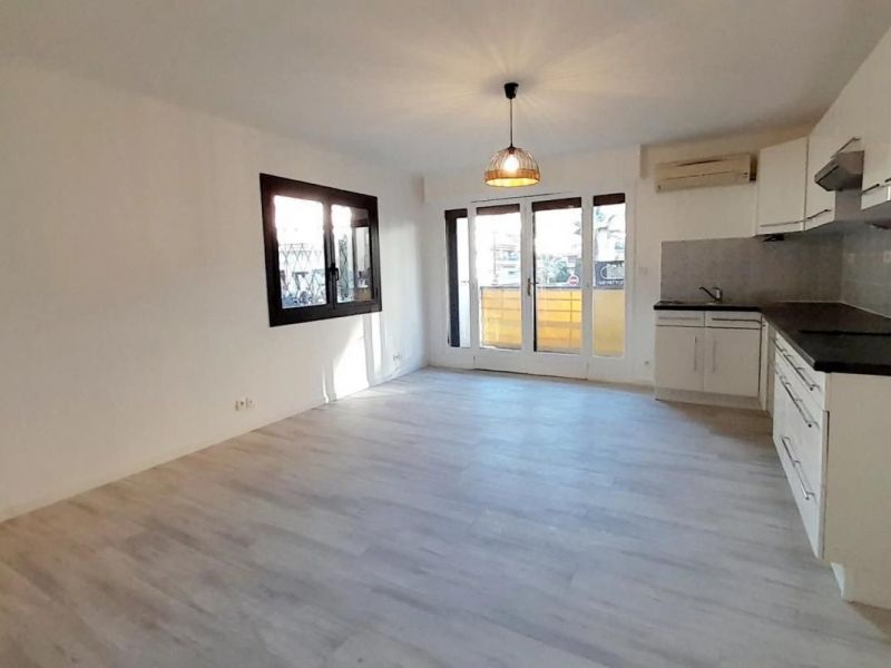 APPARTEMENT T3 59 M2 TERRASSE BORD DE MER LE CANNET