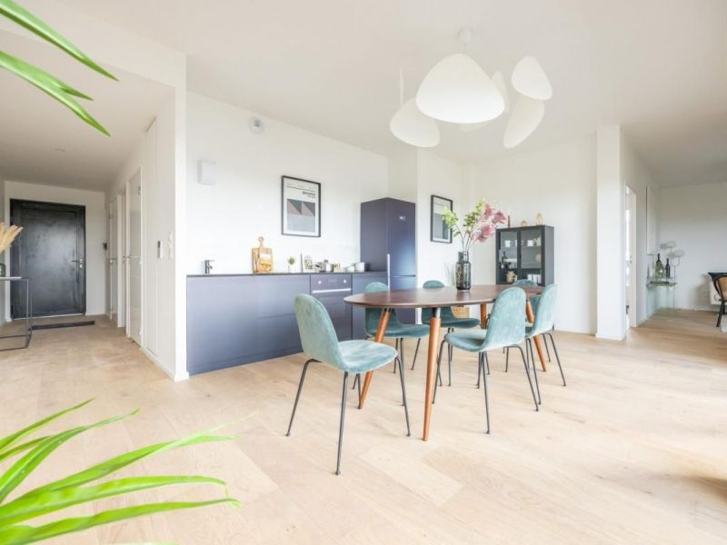 For rent NEW LUXURY APARTMENT T4 96 M2 TERRACE NANTES