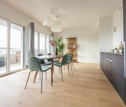 For rent NEW LUXURY APARTMENT T4 96 M2 TERRACE NANTES