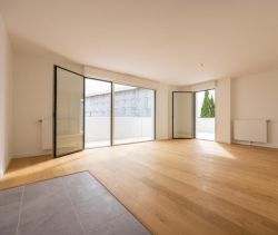 For rent LUXURY APARTMENT T4 88 M2 TERRACE NANTES